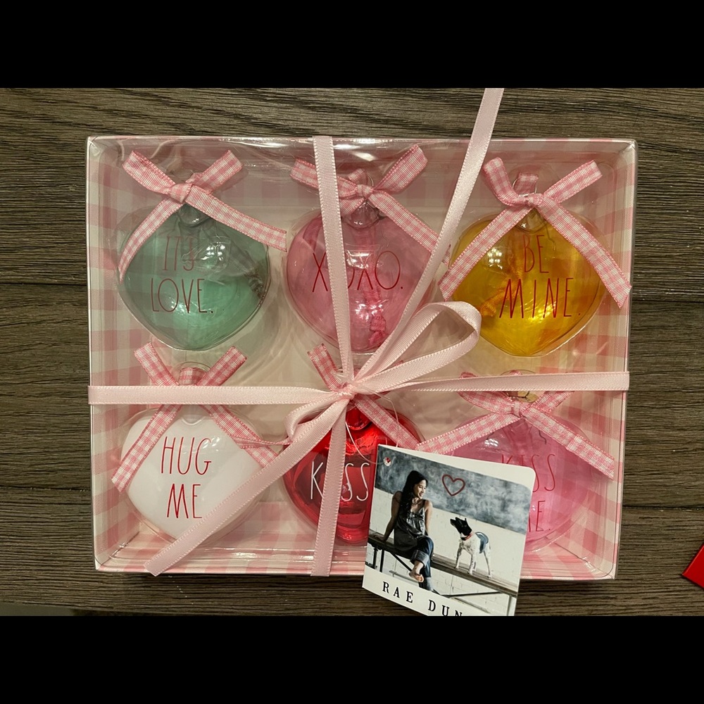 NWT Rae Dunn Valentine's Day
